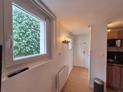 Cuisine ou kitchenette dans l'établissement Studio Rouen Hypercentre 2 personnes Le Terracotta