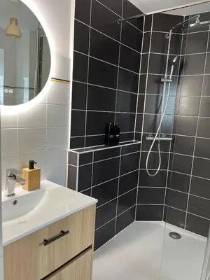 Salle de bains dans l'établissement Appart Duplex Proche Centre