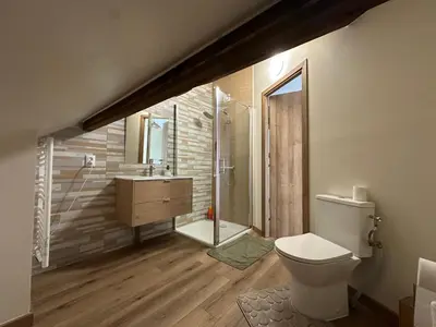 Salle de bains dans l'établissement La maison des amis
