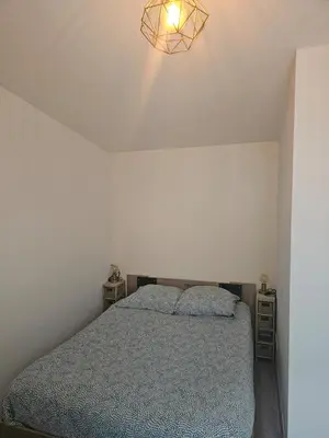 Un ou plusieurs lits dans un hébergement de l'établissement Le REFUGE DIEPPOIS plein centre ville BY HOLIDIEPPE