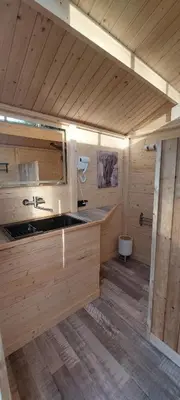 Salle de bains dans l'établissement La Longère Des Nuits De Varenne