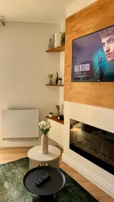 Télévision ou salle de divertissement dans l'établissement Le Jeanne d'Arc -Best quality - Amiens Center