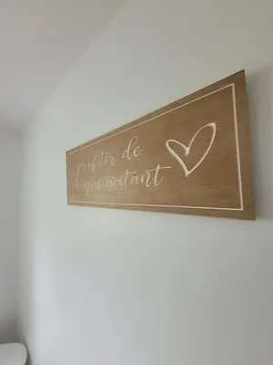 Certificat, récompense, panneau ou autre document affiché dans l'établissement La Bohème