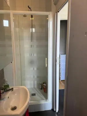 Salle de bains dans l'établissement Chez Rami - Charmant T3 - Rue Jacoby