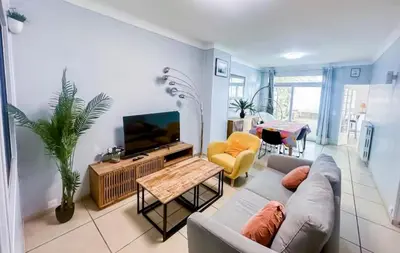 Télévision ou salle de divertissement dans l'établissement La ContrEscarpe - 4 couchages - Cour PRiVÉE - Secteur GARE CENTRE