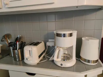 Cuisine ou kitchenette dans l'établissement Joli studio entre port et plage