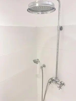 Salle de bains dans l'établissement Les horizons de Jules