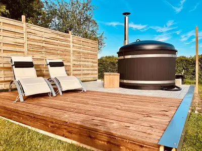 Barbecue disponible mis à disposition des clients de la maison de vacances