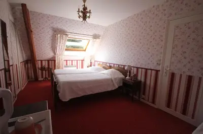 Un ou plusieurs lits dans un hébergement de l'établissement ferme du bois d'Hantecourt