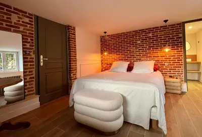 Un ou plusieurs lits dans un hébergement de l'établissement La Folie Giverny - Villa Premium - 3 Suites VIP - 8 Pièces 150M2- Centre Village - Maison privatisée -Jardin paysagé - Parking-