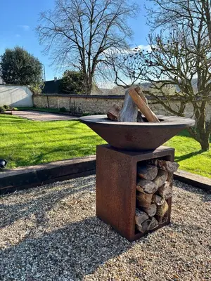 Jardin de l'établissement La Folie Giverny - Villa Premium - 3 Suites VIP - 8 Pièces 150M2- Centre Village - Maison privatisée -Jardin paysagé - Parking-