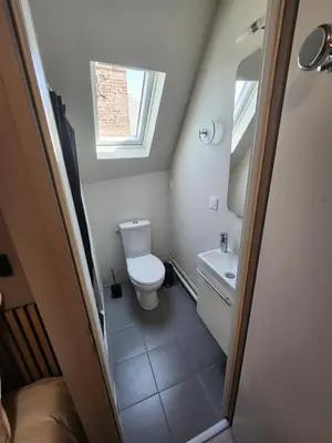 Salle de bains dans l'établissement chambre mauve