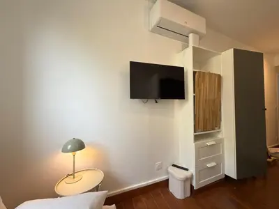 Télévision ou salle de divertissement dans l'établissement Rouen Gare - Petit studio cosy - Climatisation