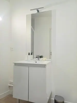 Salle de bains dans l'établissement Le Clos Carnot 2 - Proche Commodités