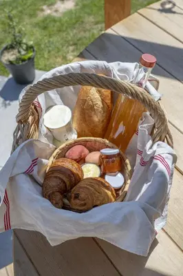 Nourriture dans la maison d'hôtes ou à proximité