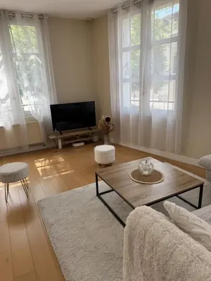 Télévision ou salle de divertissement dans l'établissement Espace détente ou de travail à 1h de Paris