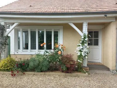 Jardin de l'établissement Maison chaleureuse de plain pied avec 3 chambres