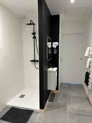Salle ou équipements de sports de l'établissement Le carré long