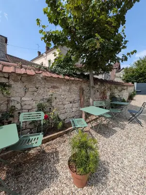 Jardin de l'établissement Maison des Artistes Paris Giverny