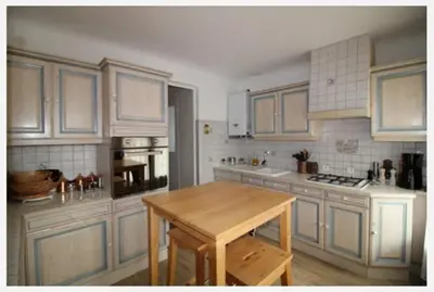 Cuisine ou kitchenette dans l'établissement Chambre double ou twin au bord de Seine