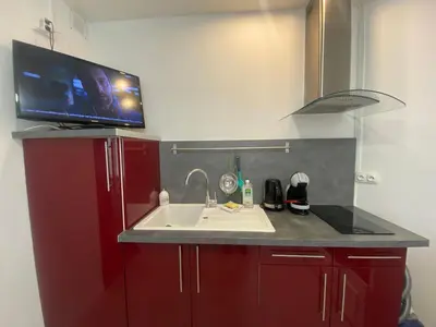 Cuisine ou kitchenette dans l'établissement Tiny Nest 42