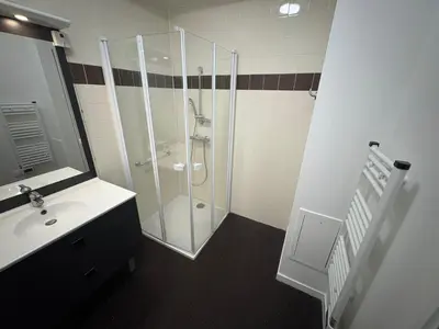Salle de bains dans l'établissement Séjour idéal à Rouen - 392