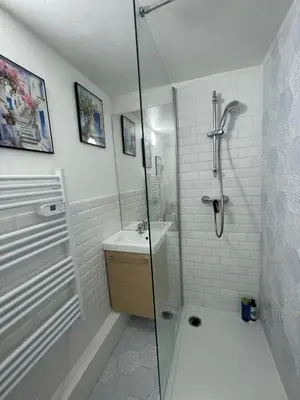 Salle de bains dans l'établissement Magnifique studio atypique rénové en juin 2025