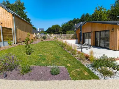 Jardin de l'établissement LES PATICHERES - Le Domaine