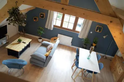 Coin salon dans l'établissement Logement entier indépendant avec espace extérieur