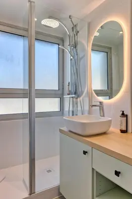 Salle de bains dans l'établissement Le Cléa joli F2 au coeur de la ville de Rouen