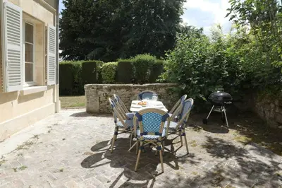 Jardin de l'établissement La Petite Fontaine