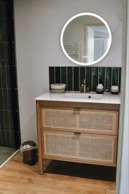Plan de l'établissement Chambre indépendante avec salle de bain et toilettes