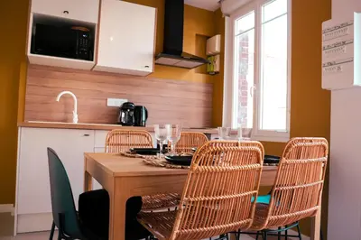 Cuisine ou kitchenette dans l'établissement La Parenthèse Savane