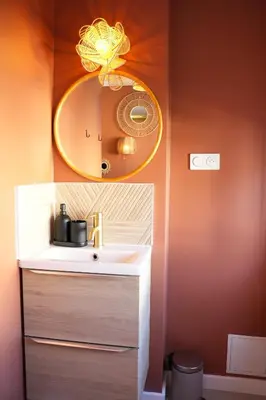 Salle de bains dans l'établissement La Parenthèse Savane