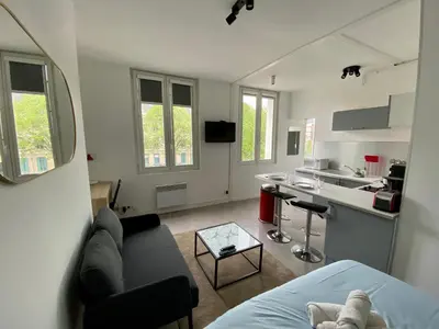 Cuisine ou kitchenette dans l'établissement Once upon a Time in Rouen - 213