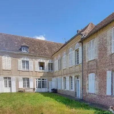 Cozy Apartment In Les Andelys With Wifi