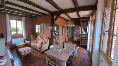 Coin salon dans l'établissement Gîte des Roses
