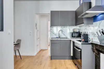 Cuisine ou kitchenette dans l'établissement Le Marie superbe studio avec balnéo au coeur de Rouen