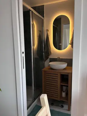 Salle de bains dans l'établissement Agréable appartement neuf et lumineux