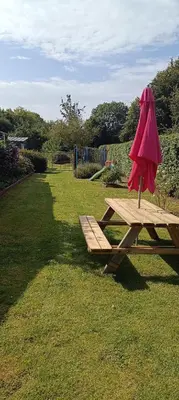 Jardin de l'établissement Chez MaLouNa - 15 min de la Baie de Somme