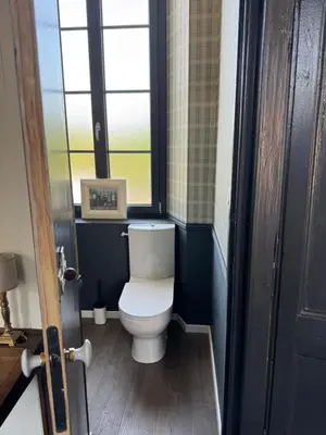 Salle de bains dans l'établissement Maison Eudoise, piscine et spa
