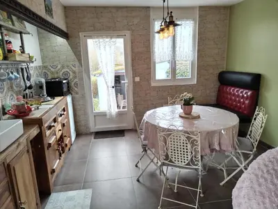 Cuisine ou kitchenette dans l'établissement le cottage