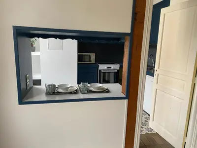 Cuisine ou kitchenette dans l'établissement Appartement confortable aux Andelys - 90 m² avec parking