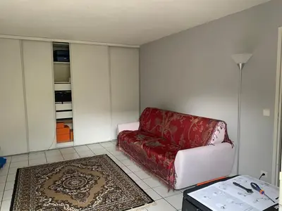 Coin salon dans l'établissement Quiet in Poissy city center for work or family stay