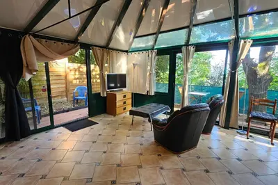 Coin salon dans l'établissement Beautiful loft for 2 with lovely terrace in a quiet location