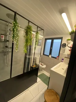 Salle de bains dans l'établissement L air marin