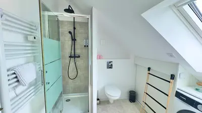 Salle de bains dans l'établissement HappyNest Studio - 5 min City Center Station - WiFi