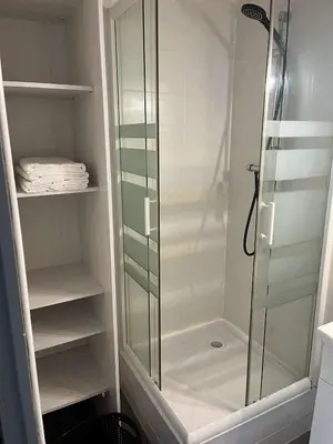 Salle de bains dans l'établissement Studio confortable avec espace extérieur
