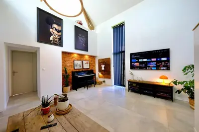 Plan de l'établissement Magnifique maison d'architecte pour 8 pers avec piscine privée