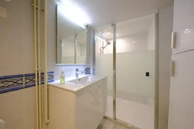 Salle de bains dans l'établissement Maison familiale avec jardin à 5 min de Rouen